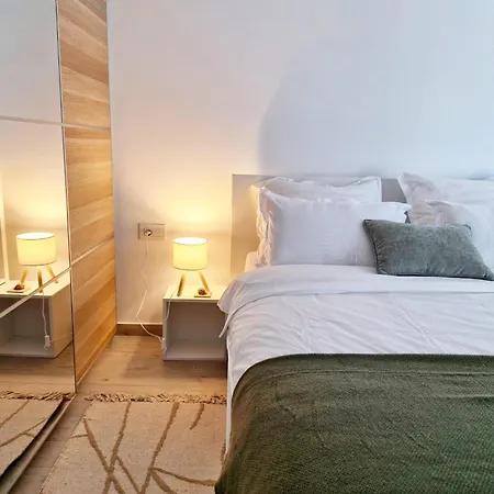 Nest - Private Parking - Gym - Swimming Pools Apartment