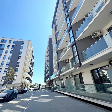 Apartment Nest - Private Parking - Gym - Swimming Pools