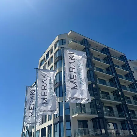 Apartment Nest - Private Parking - Gym - Swimming Pools